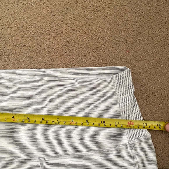 Lululemon Wunder Under Crop High-Rise *Roll Down Scallop Full-On Luxtreme 23" - Picture 13 of 14